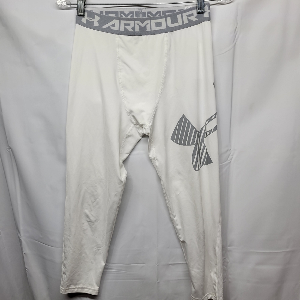 3/$25 BNWOT Under Armour HeatGear Base layer Youth Large